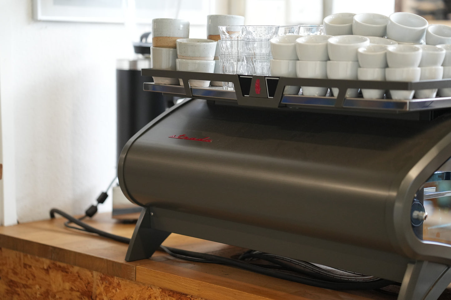 Ausstellungsmaschine La Marzocco Strada S 2.0  mit ABR (eingebaute Waagen)